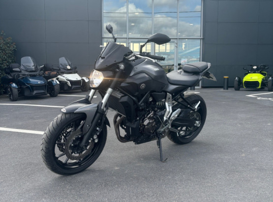 YAMAHA MT-07