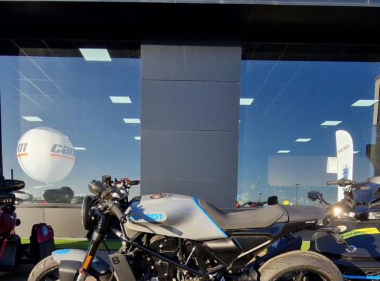 Can-am HUSQVARNA VITPILEN 701 Comme Neuf