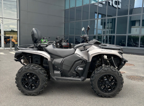 OUTLANDER 700 MAX XT