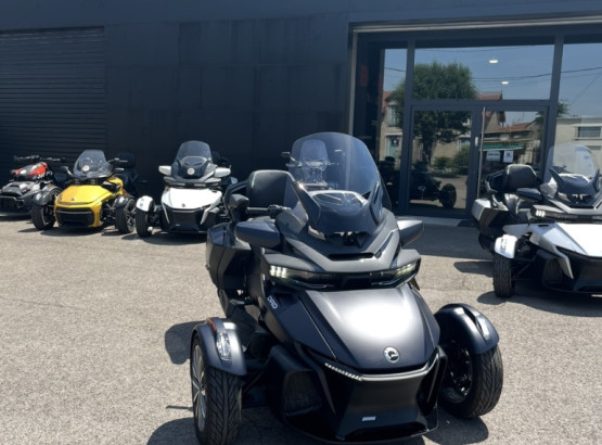 Can- am Spyder RT Sea To Sky optionné comme neuf